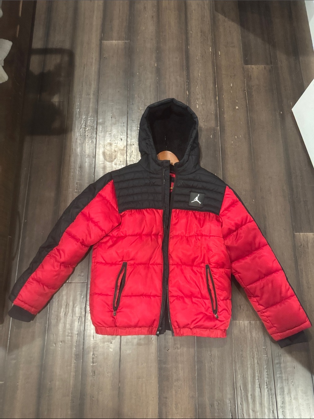 Jordan Red and Black Puffer Jacket with Hood boys XL coat